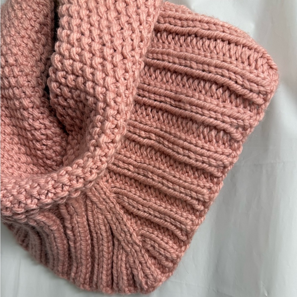 Elegant Pink Knit Infinity Scarf - Picture 2 of 6